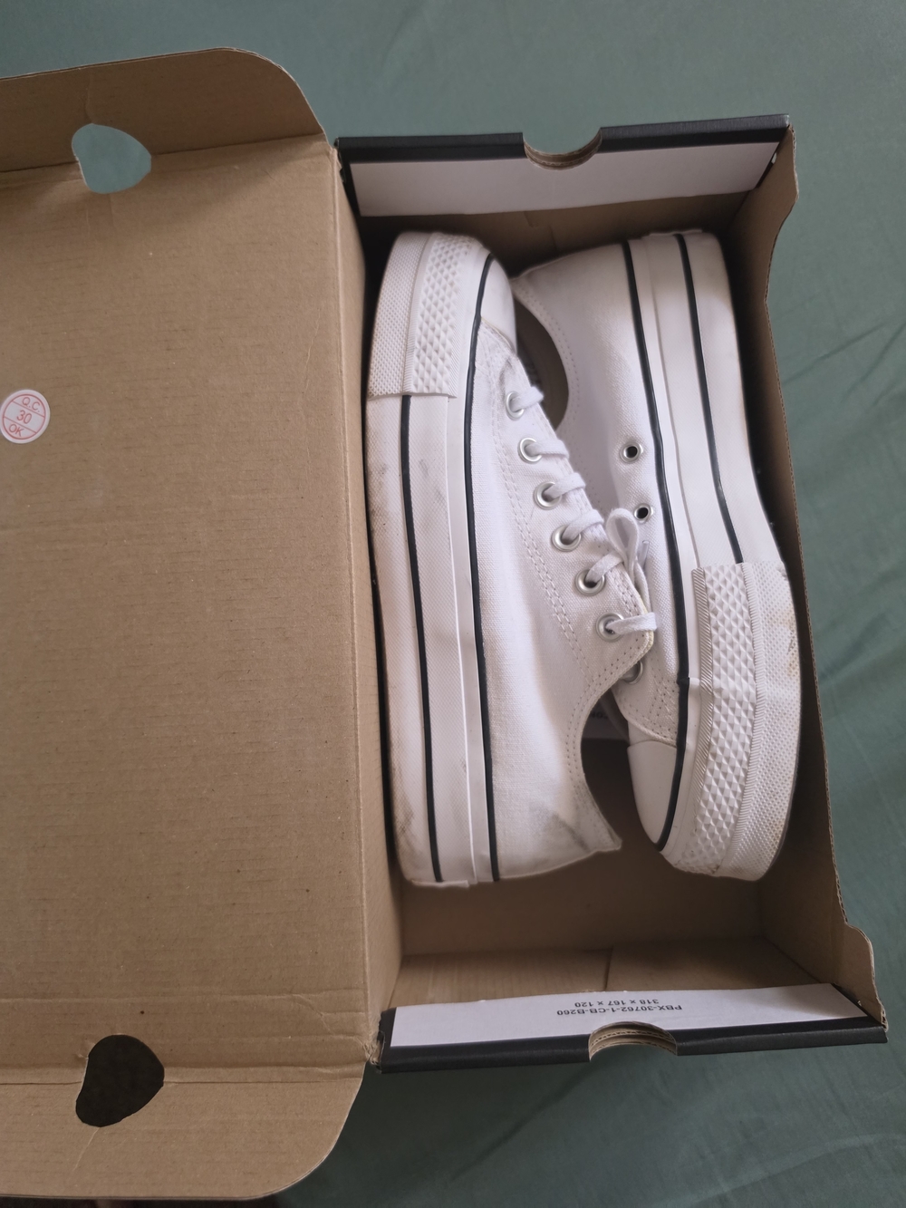 Converse White Low-Top Kids Sneakers with Black Stripe